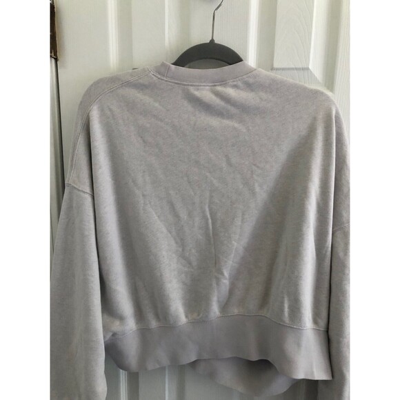 Nike Women's Medium Center Swoosh Classic Light Purple Cropped Rare - Picture 5 of 5